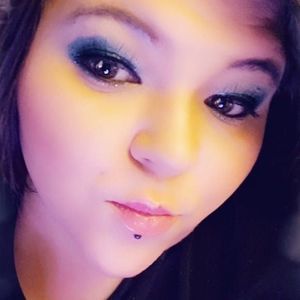 Meet your Posher, Traci